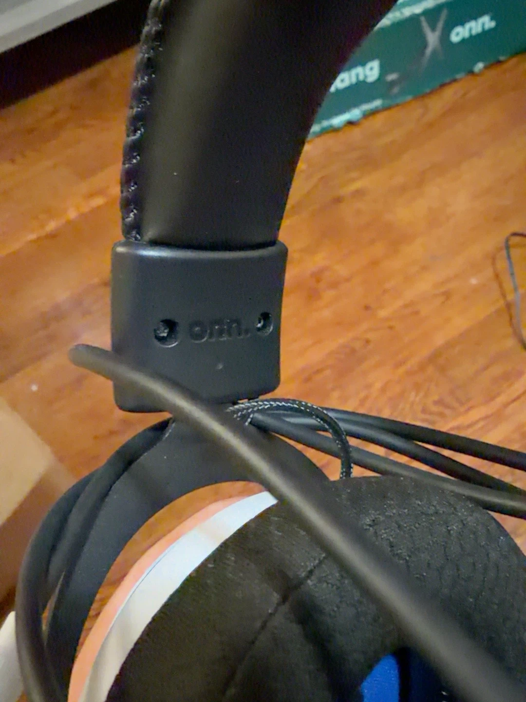 Onn. Wired Gaming Headset - photo 3