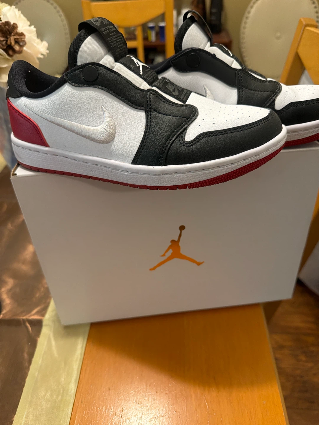 Jordan 1 Low FlyEase White Black Red