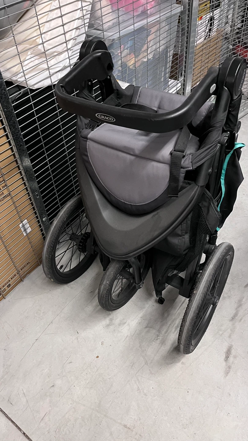 Graco strolller+ car seat - photo 3
