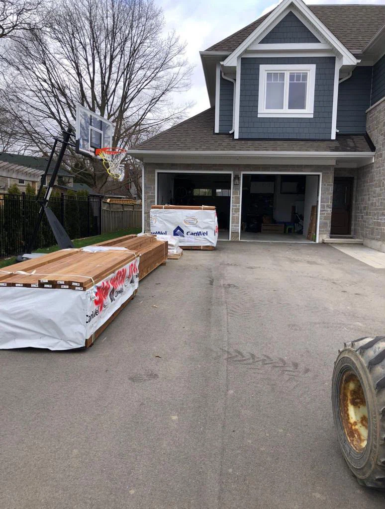 Flatbed with Moffett service available - photo 3