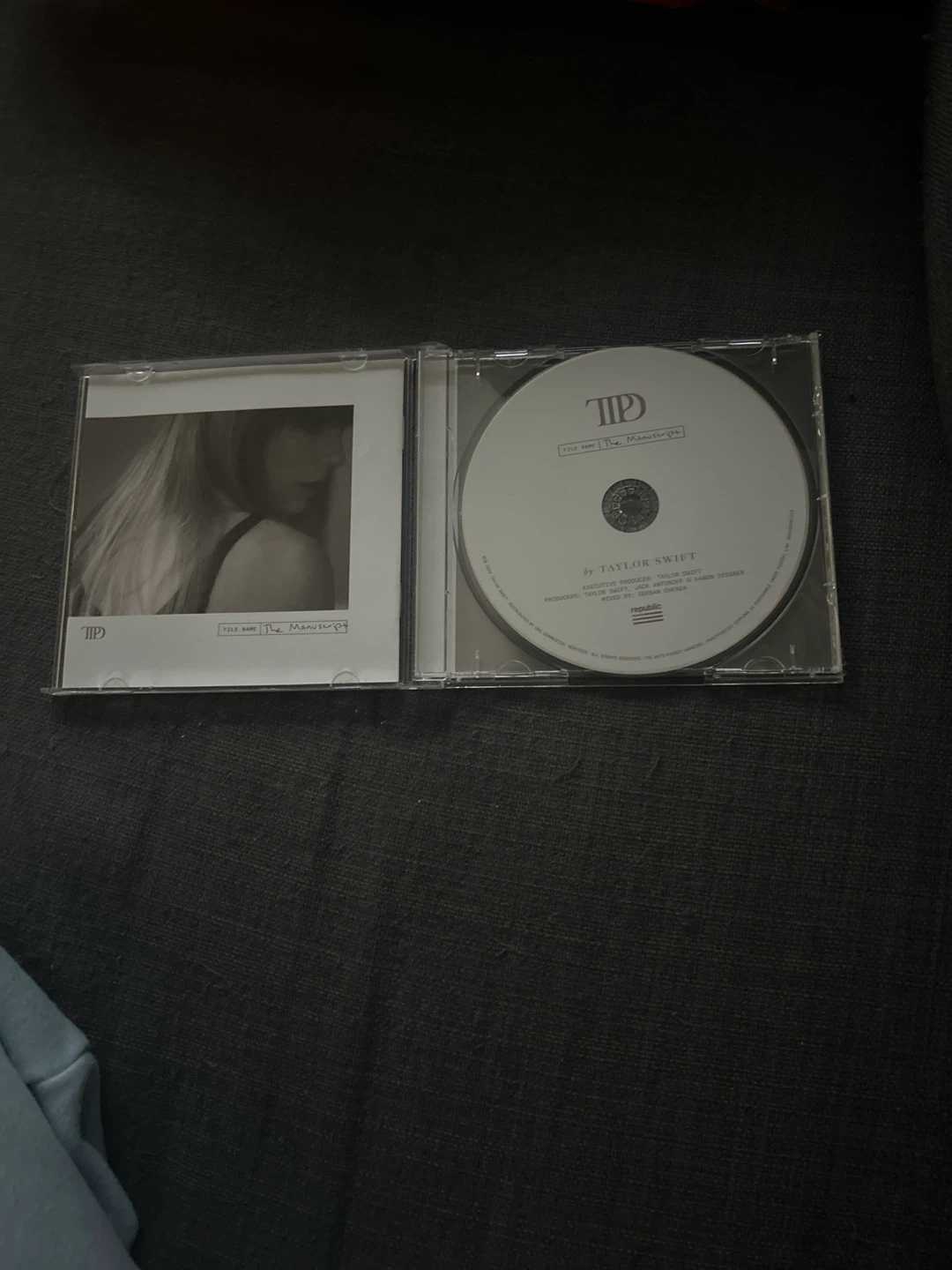 Taylor Swift The Tortured Poets Department CD - photo 2