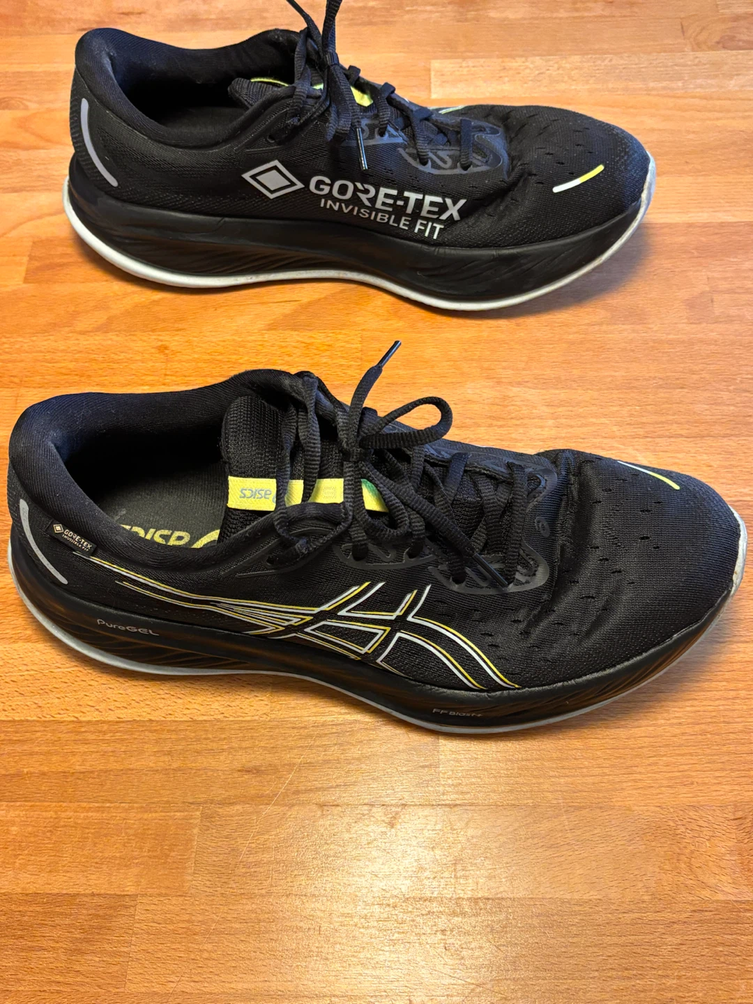 Asics Gore-Tex Invisible Fit Running Shoes - photo 2