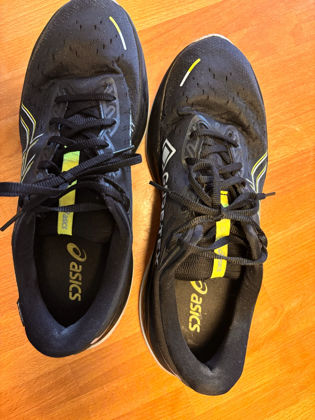 Asics Gore-Tex Invisible Fit Running Shoes - photo 5