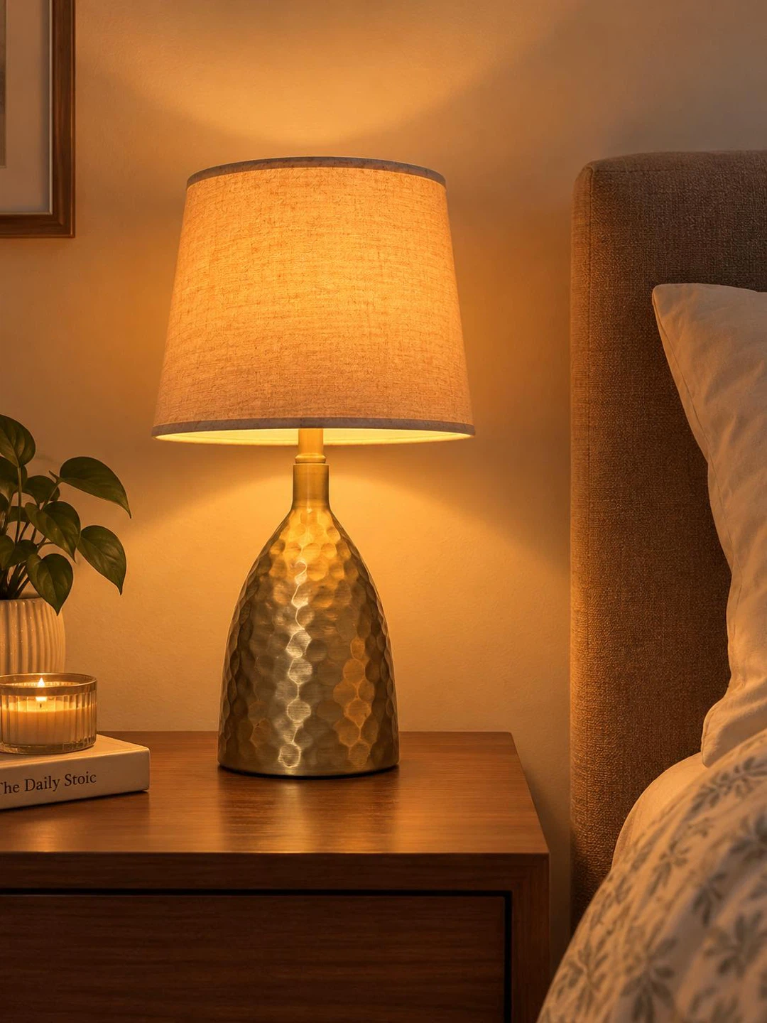 Hammered Metal Base Table Lamp