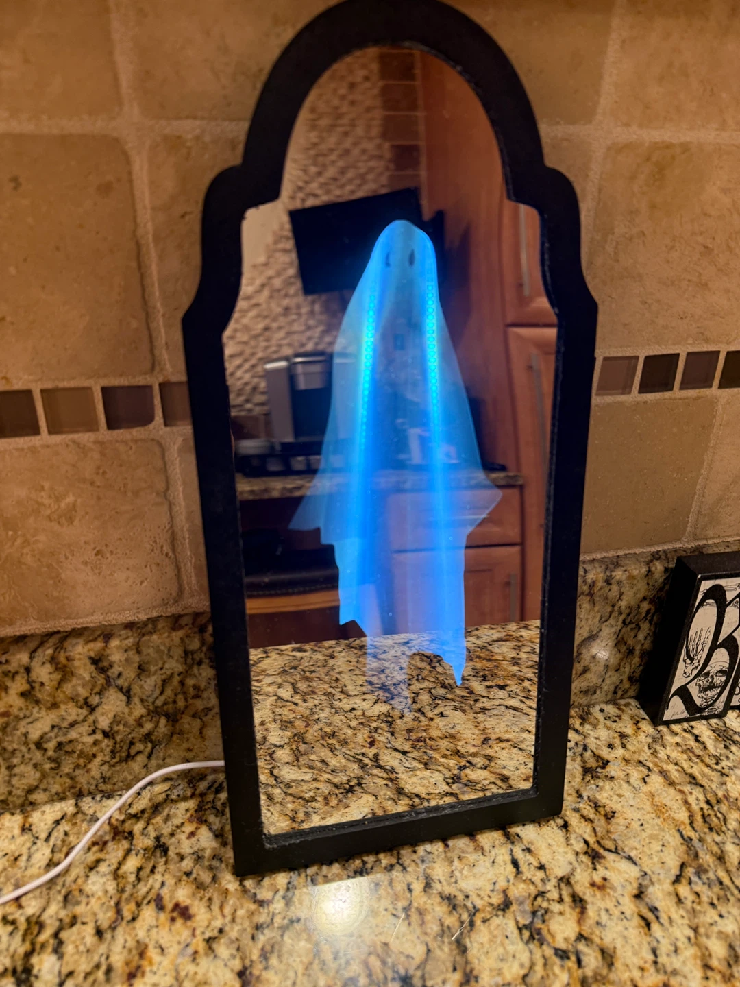 Light-up Ghost Mirror Decor - photo 2