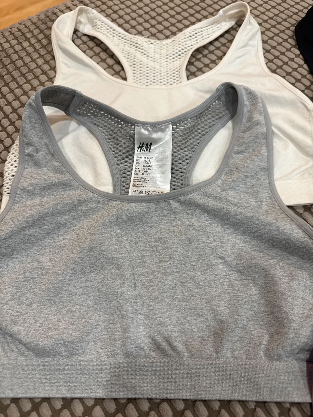 H&M Girls Sports Bras Size 12-14A - photo 3