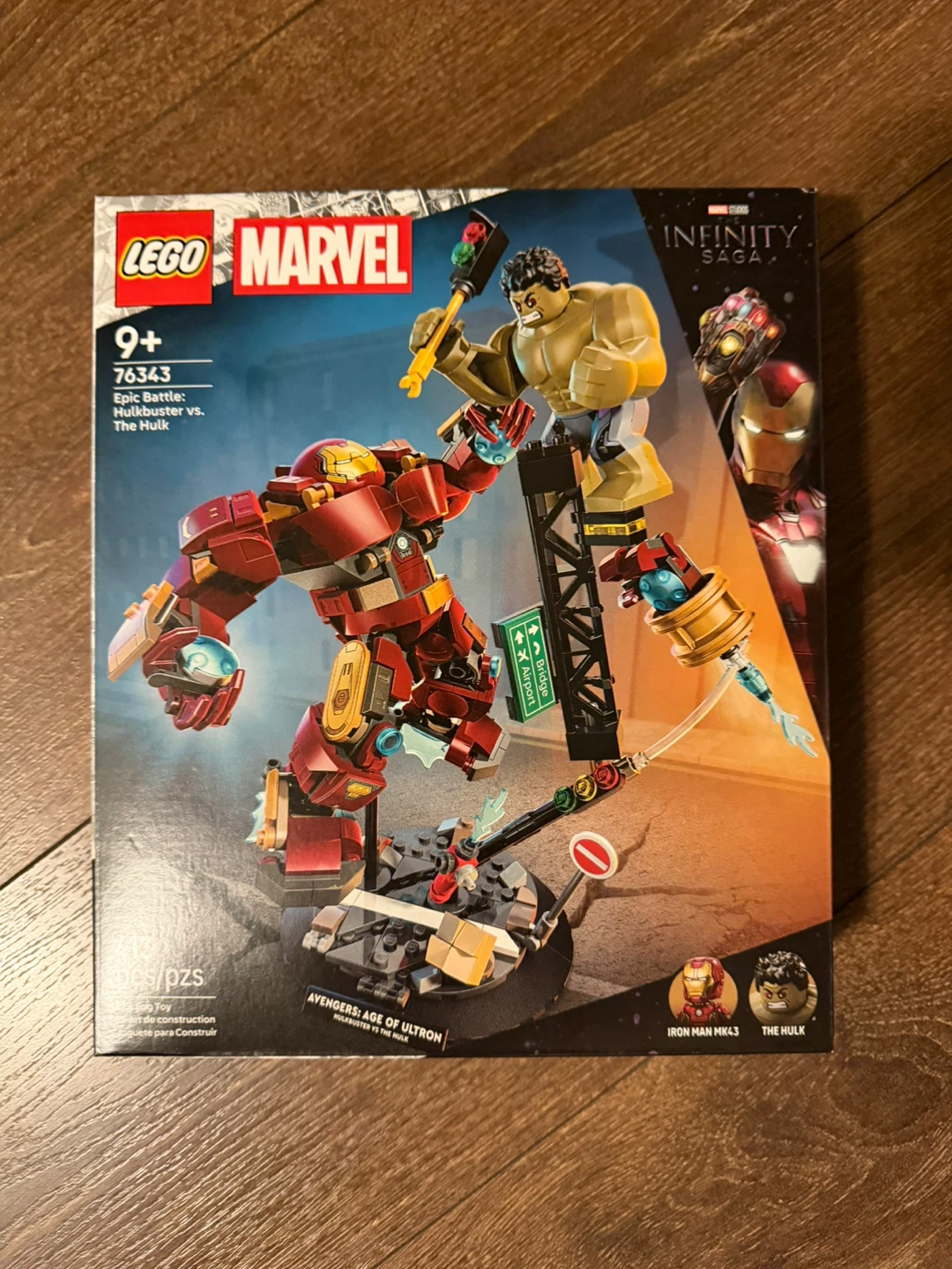 LEGO Marvel Epic Battle: Hulkbuster vs. The Hulk 76343