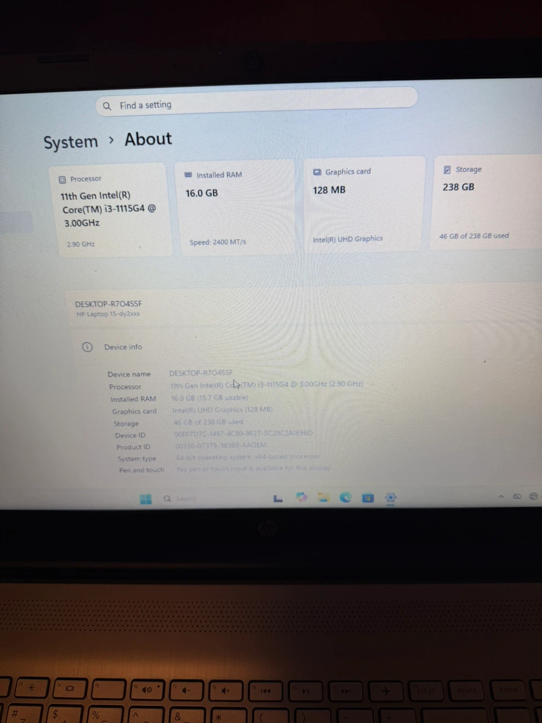 HP Laptop 15.6 Inch/16GB RAM/256GB SSD/Good battery/Charger - photo 2