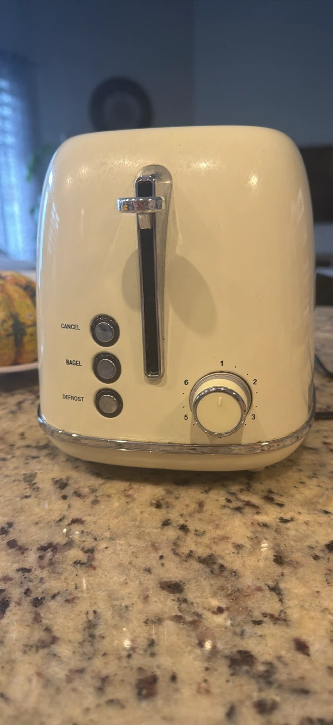 Cream Retro 2-Slice Toaster
