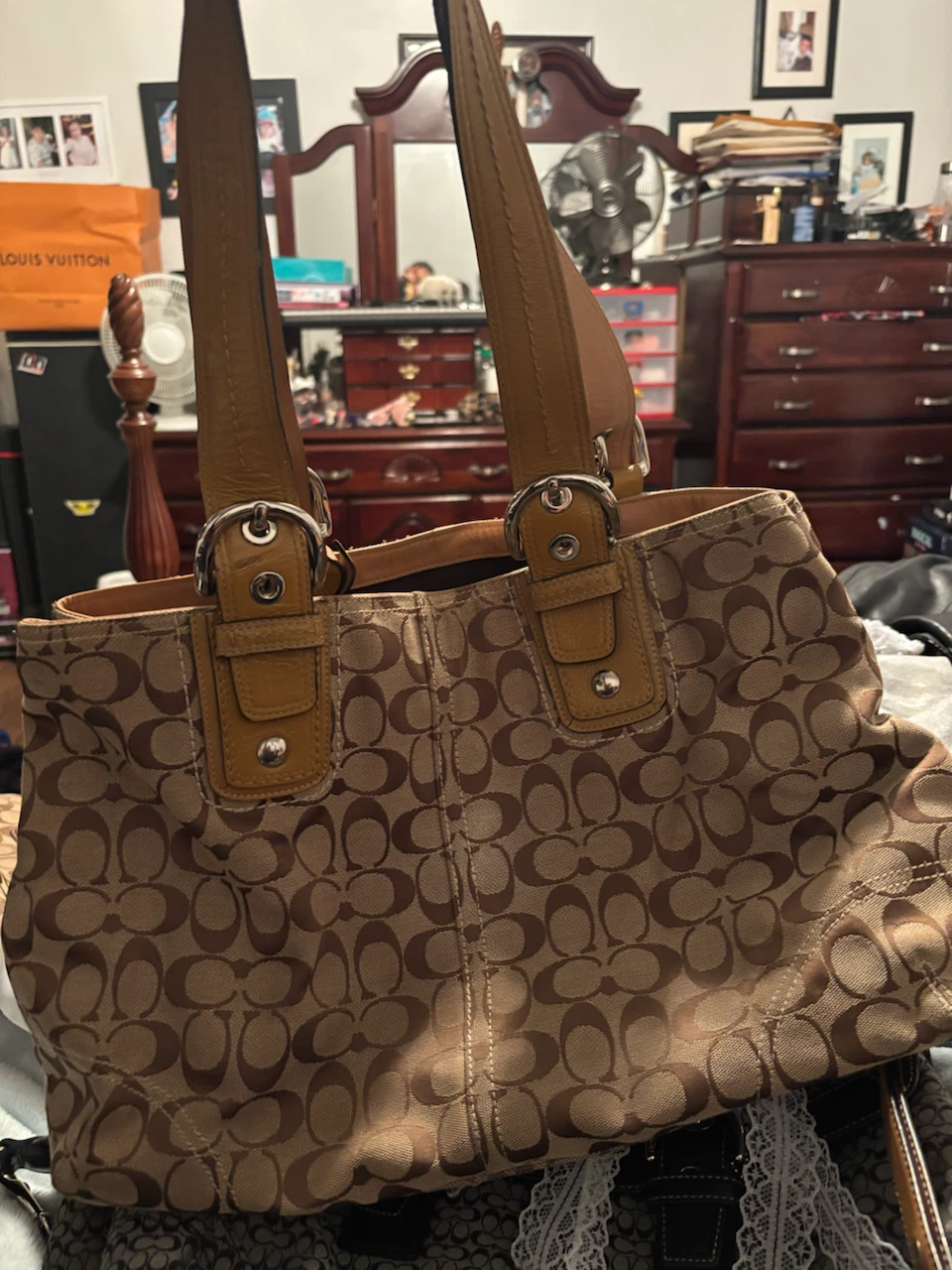 Coach Signature Canvas Tote Bag