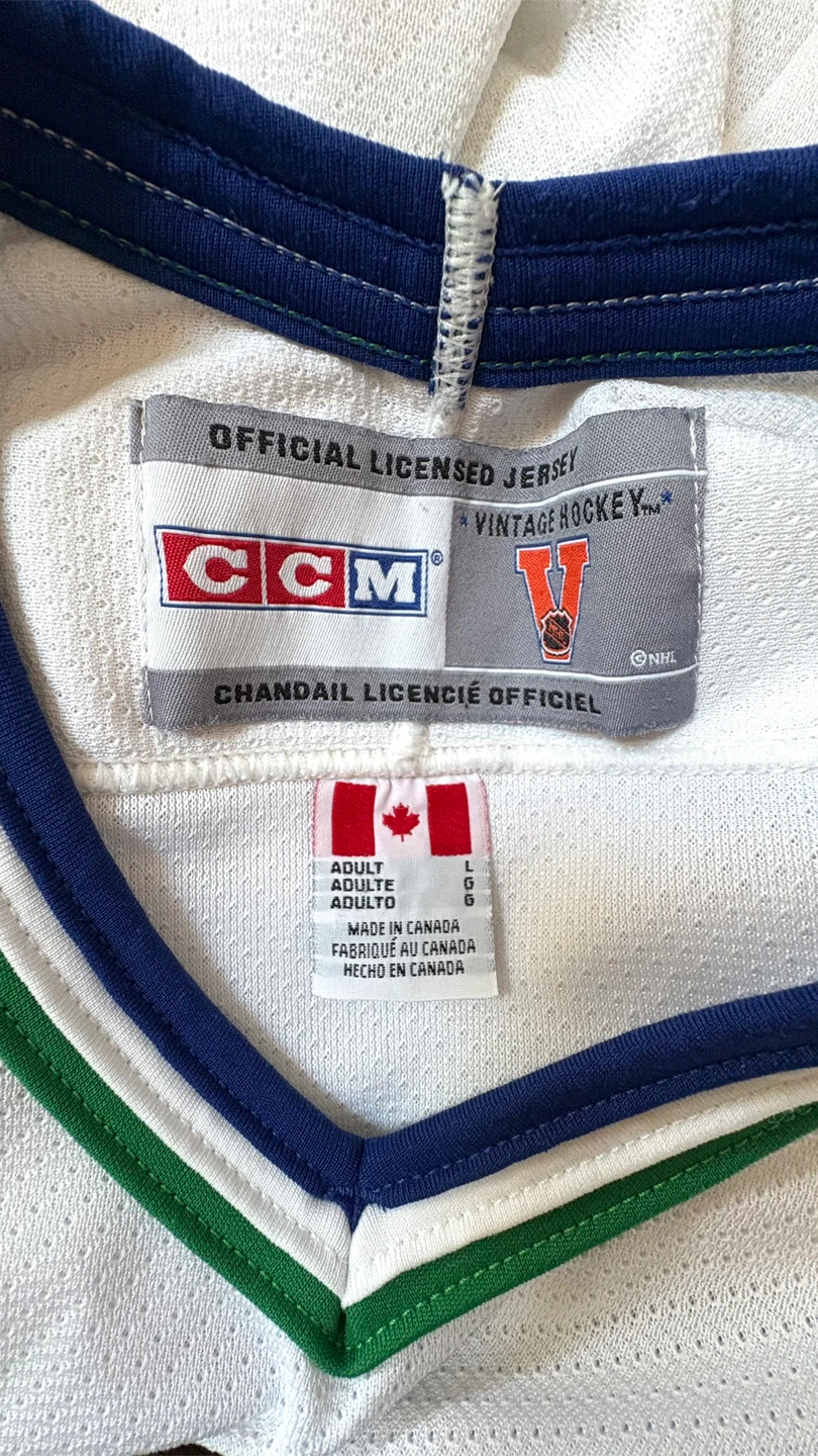 CCM Vancouver Canucks Vintage Jersey - L - photo 4