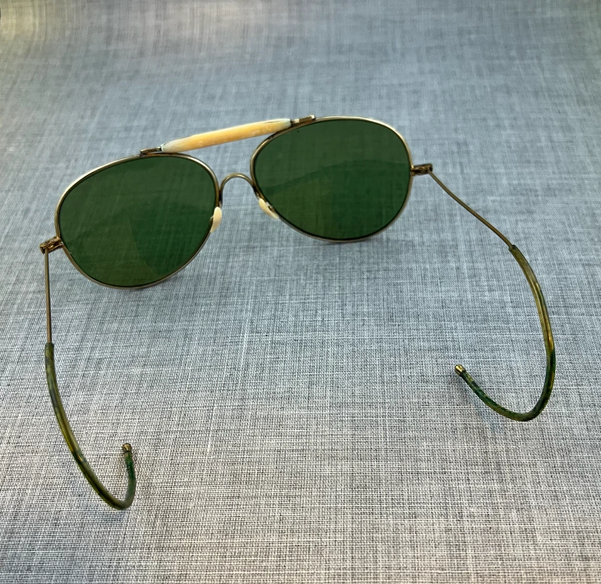 Vintage Aviator Sunglasses - photo 2