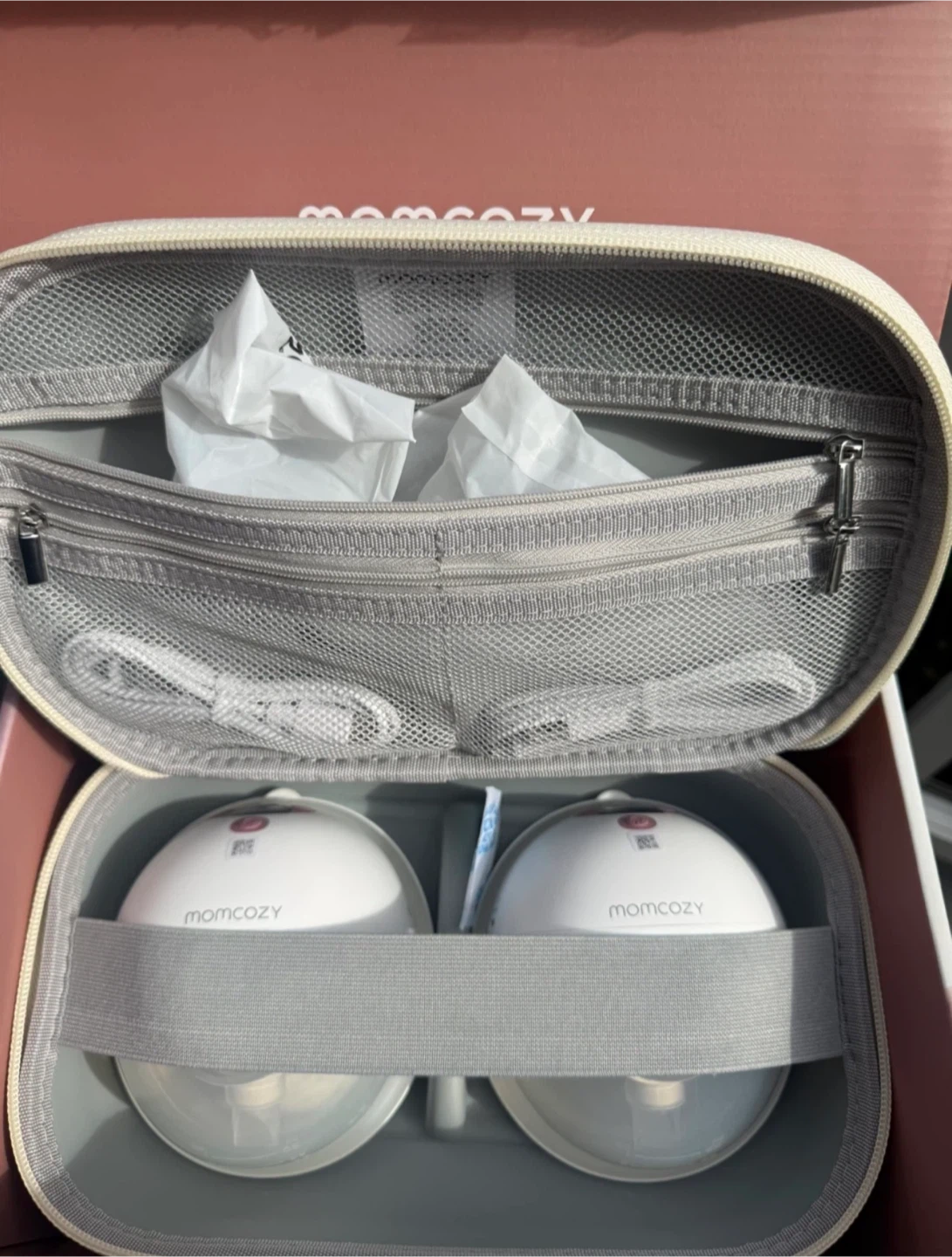 Momcozy M5 Smart Wearable Breast Pump