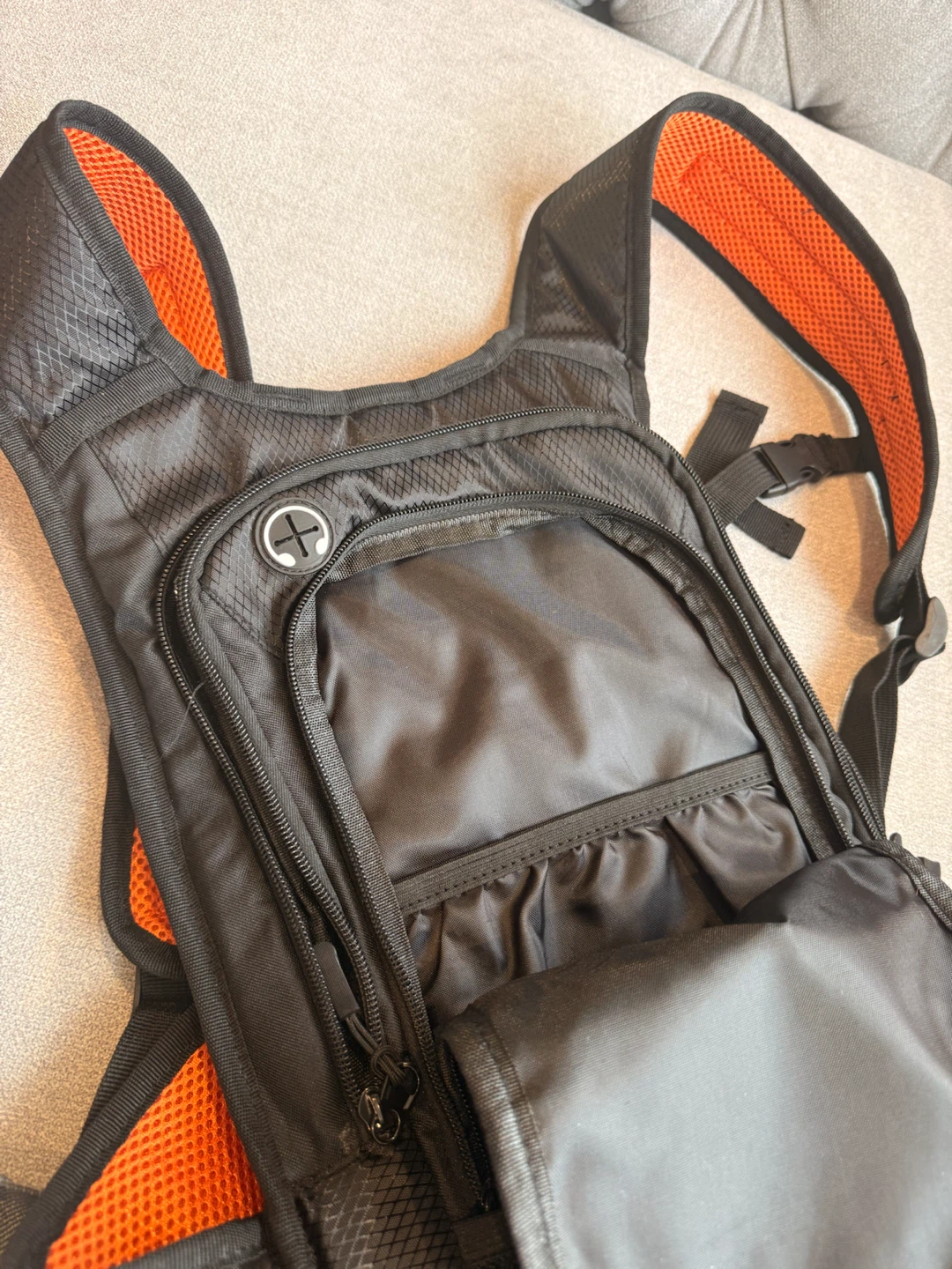 NEW Orangetheory Hydration Running Backpack/Waist Pack Set - photo 5
