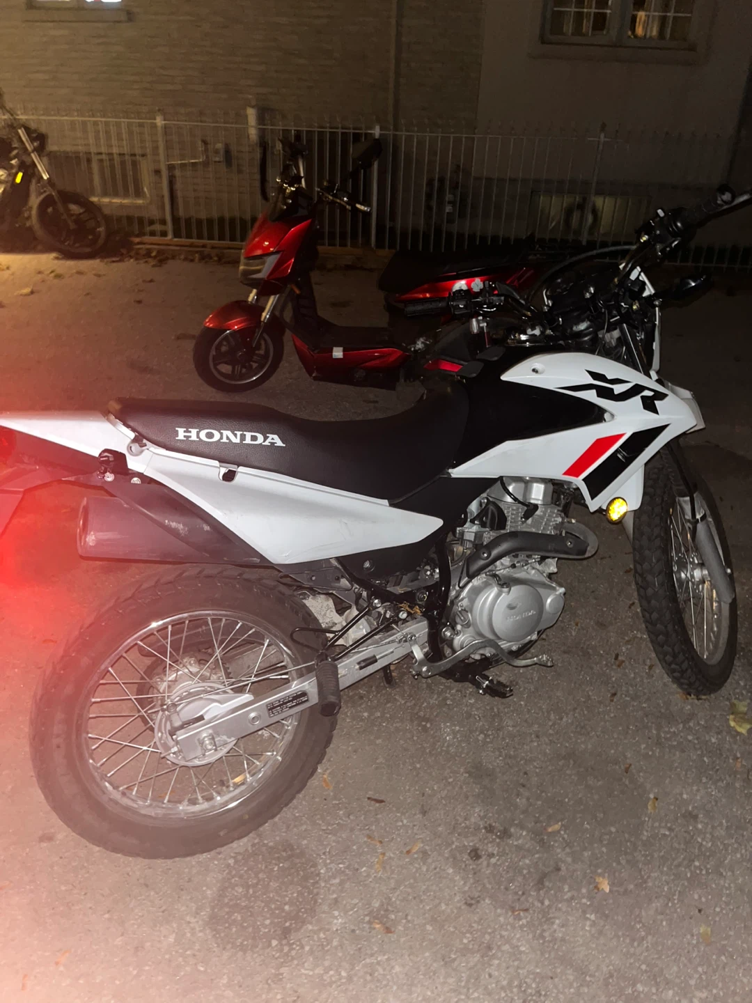 Honda XR Motorcycle - photo 3