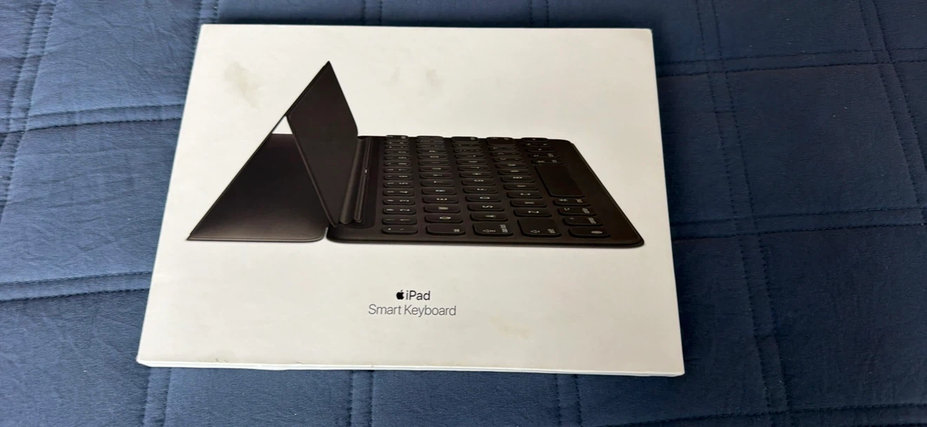 Apple Smart Keyboard for ipad
