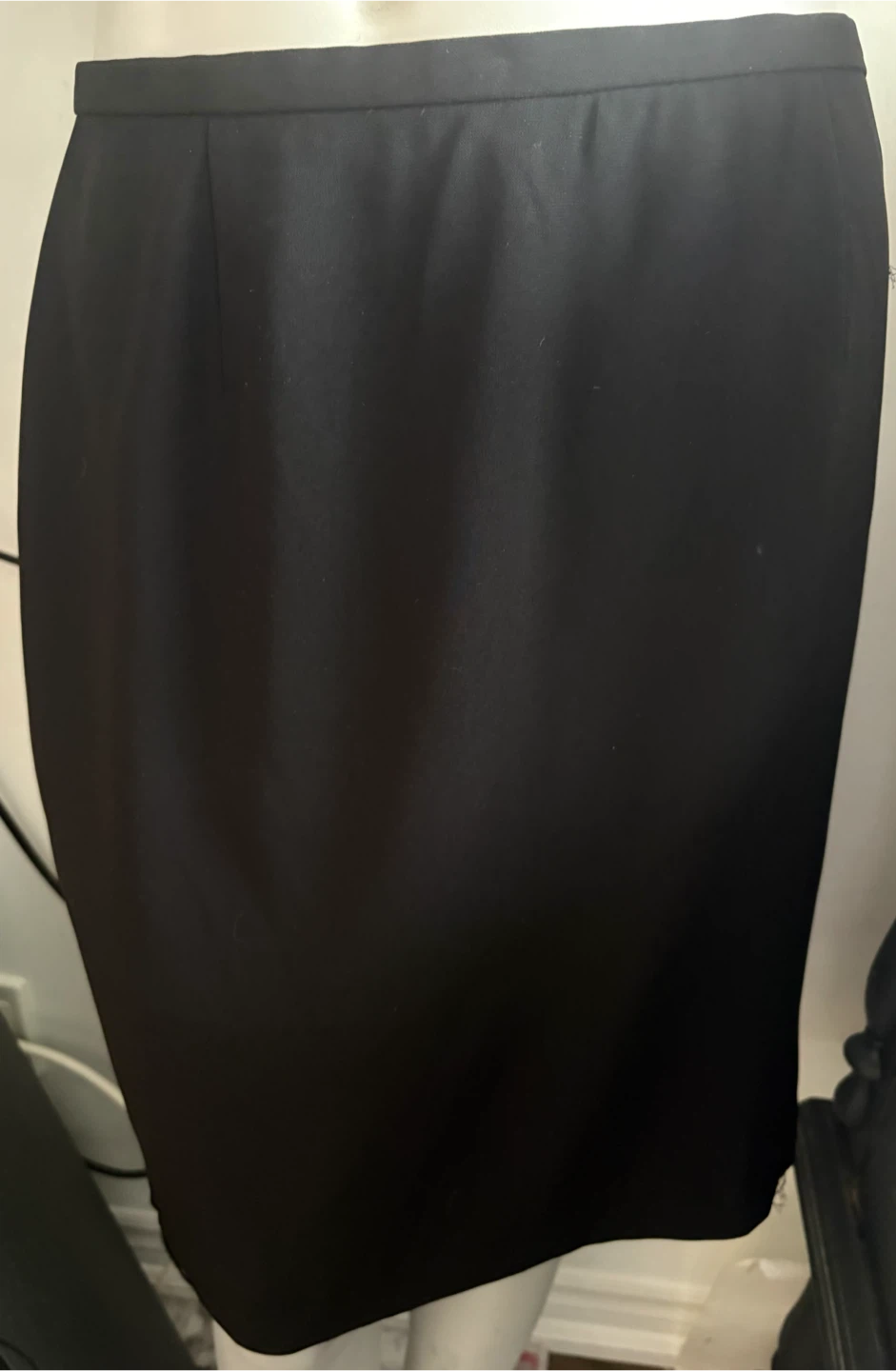 Dana Buchman Black Skirt