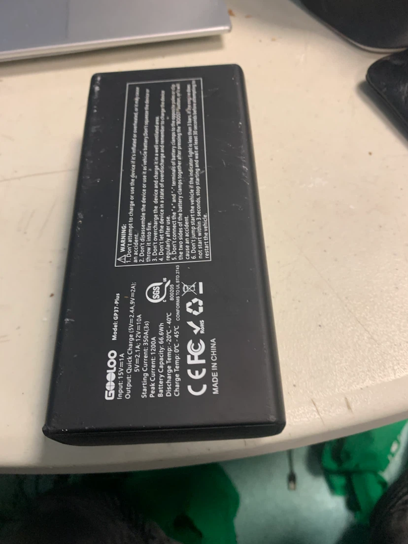 GOOLOO GP37-Plus Jump Starter Power Bank