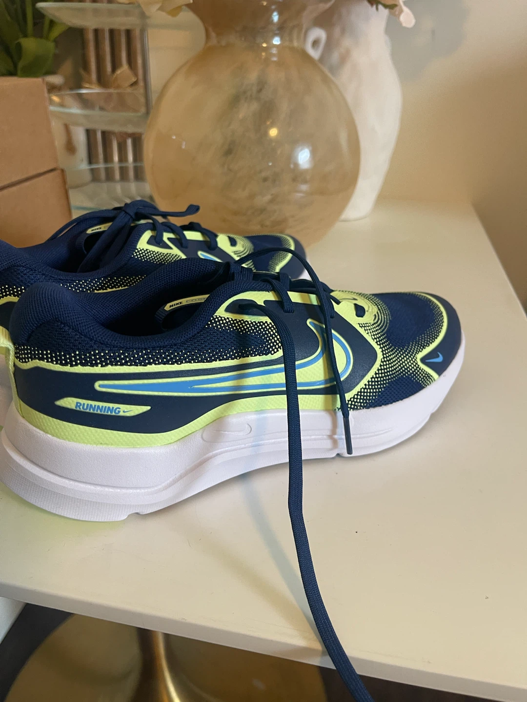 Nike Cosmic Runner Sneakers - photo 2