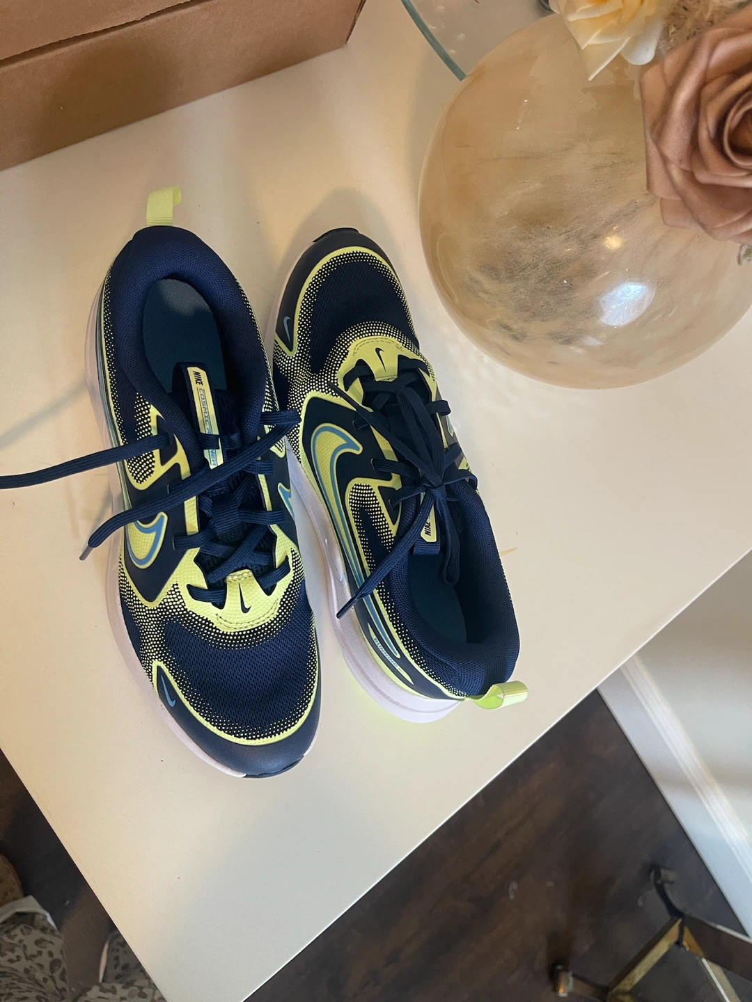 Nike Cosmic Runner Sneakers - photo 3