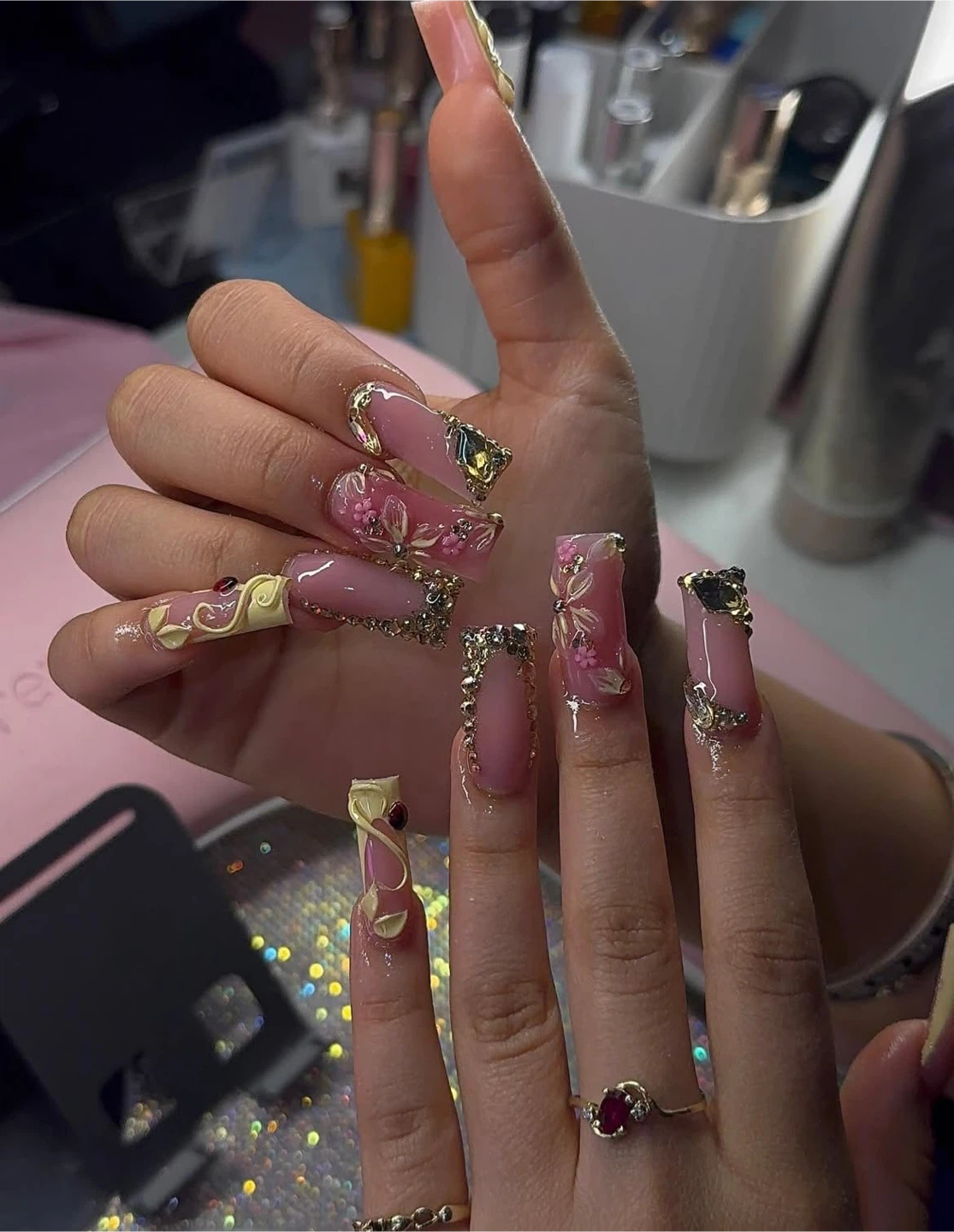 Custom Decorative Press-on Nails - photo 2