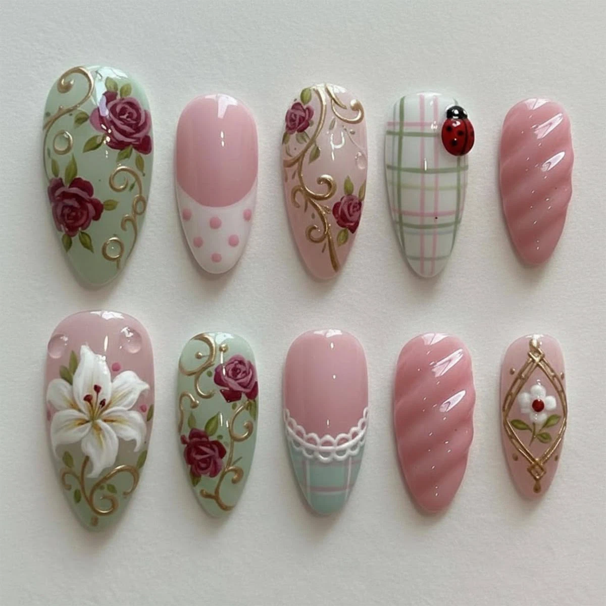 Custom Decorative Press-on Nails - photo 3