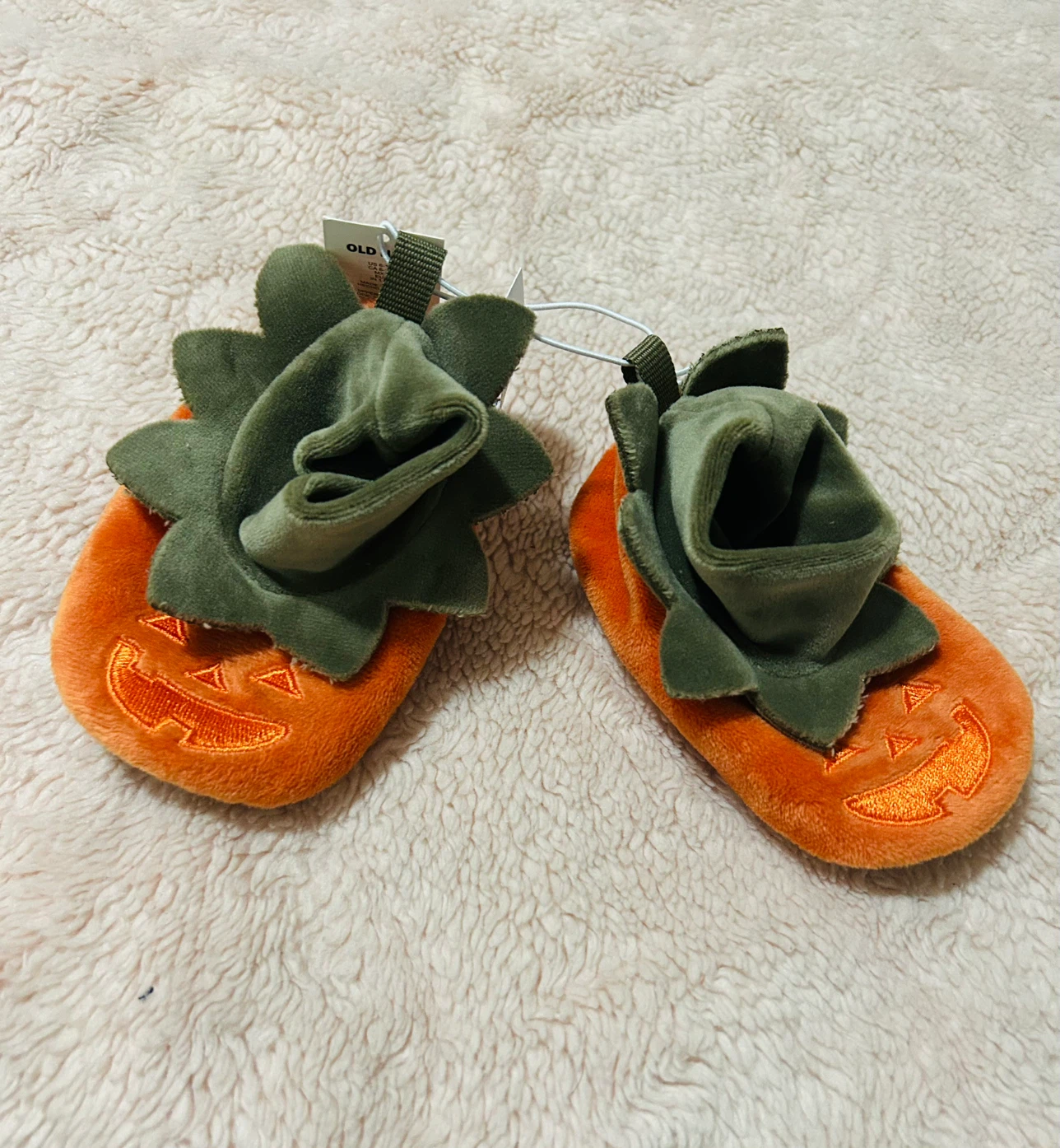 Old Navy Pumpkin Baby Booties 6-12M - photo 2