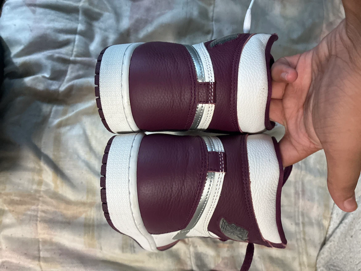 Nike Air Jordan 1 Retro High OG Maroon - photo 3