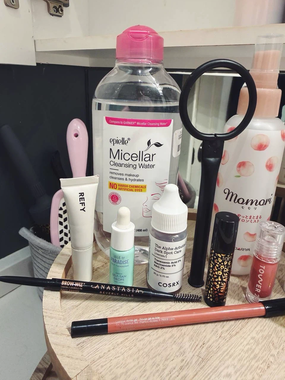 Beauty Declutter Bundle + Hair Clips + Samples + Makeup Bag - photo 2