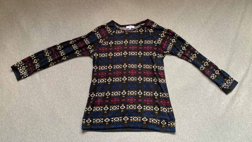 Long Sleeve Geometric/Aztec Pattern Top - Size Medium