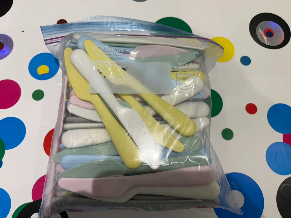 IKEA Kids Plastic Knives – Large Assorted Lot | Child Safe