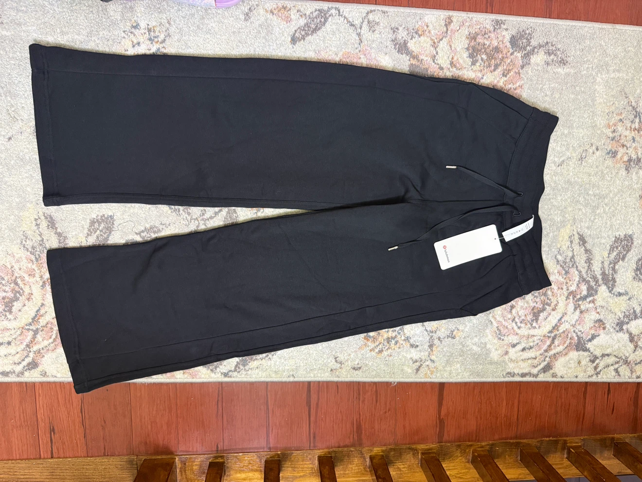 Lululemon BeCalm Mid-Rise Wide-Leg Pant, Black, Size 8 - photo 3