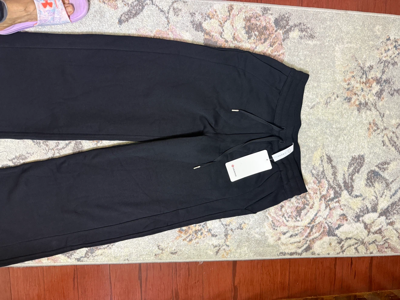 Lululemon BeCalm Mid-Rise Wide-Leg Pant, Black, Size 8 - photo 4