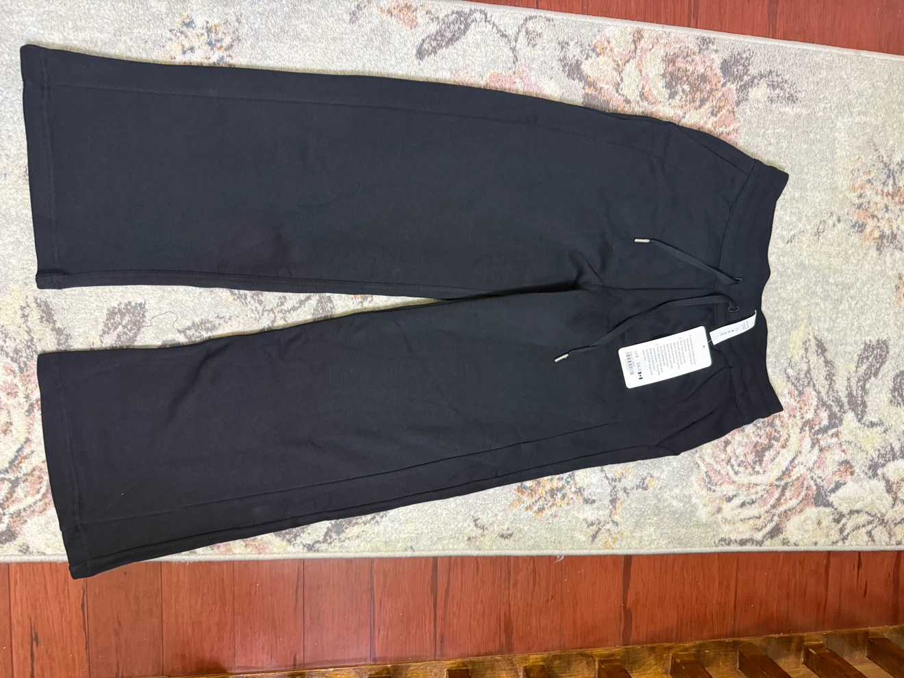 Lululemon BeCalm Mid-Rise Wide-Leg Pant, Black, Size 8 - photo 5