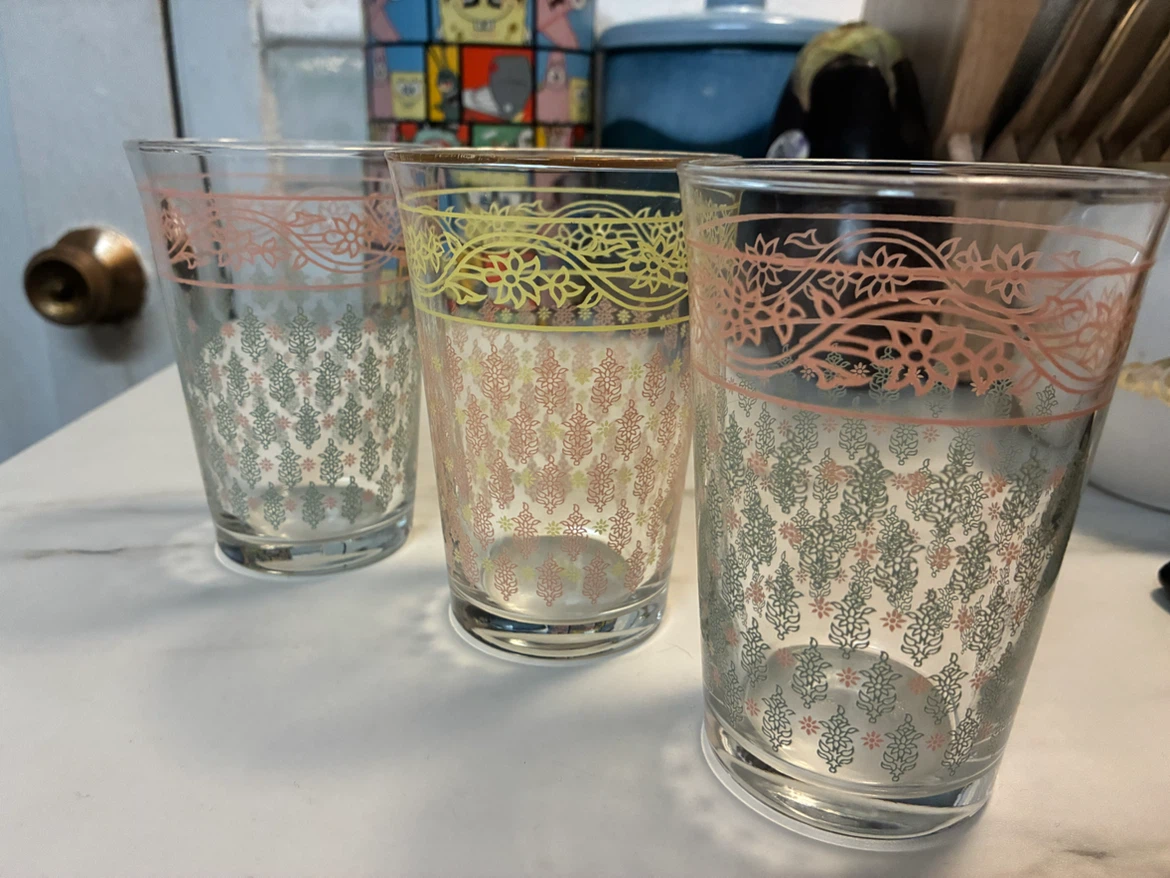 Set of 3 Vintage Patterned Drinking Glasses - photo 3