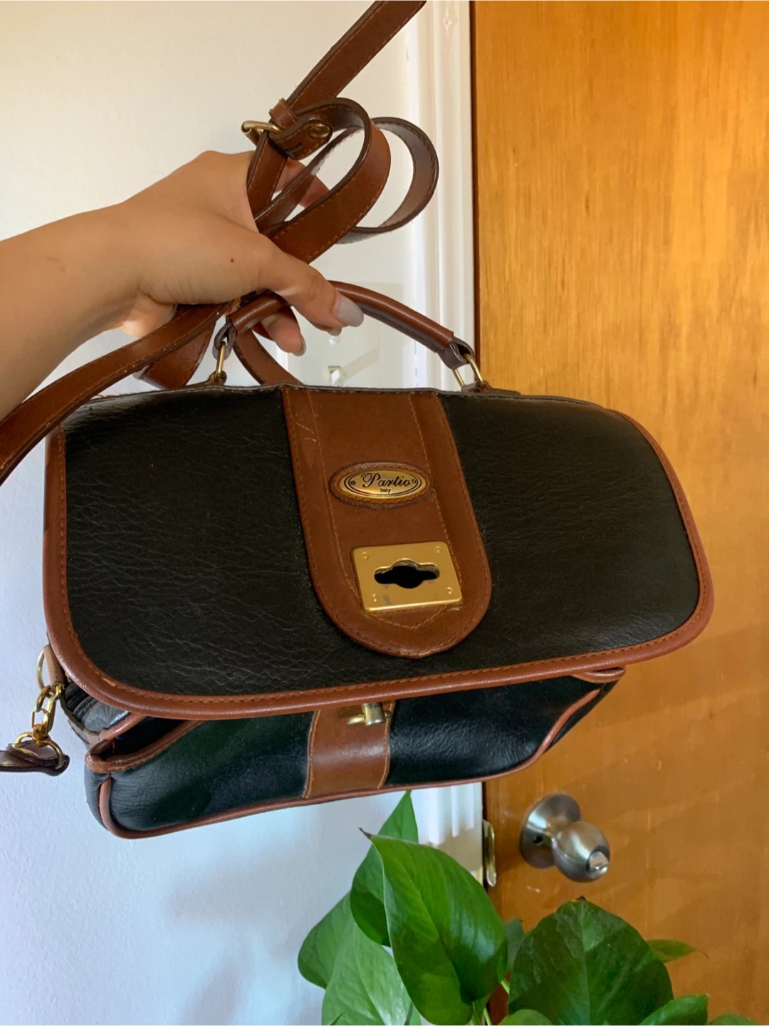 Italy black and brown leather crossbody handbag - photo 2