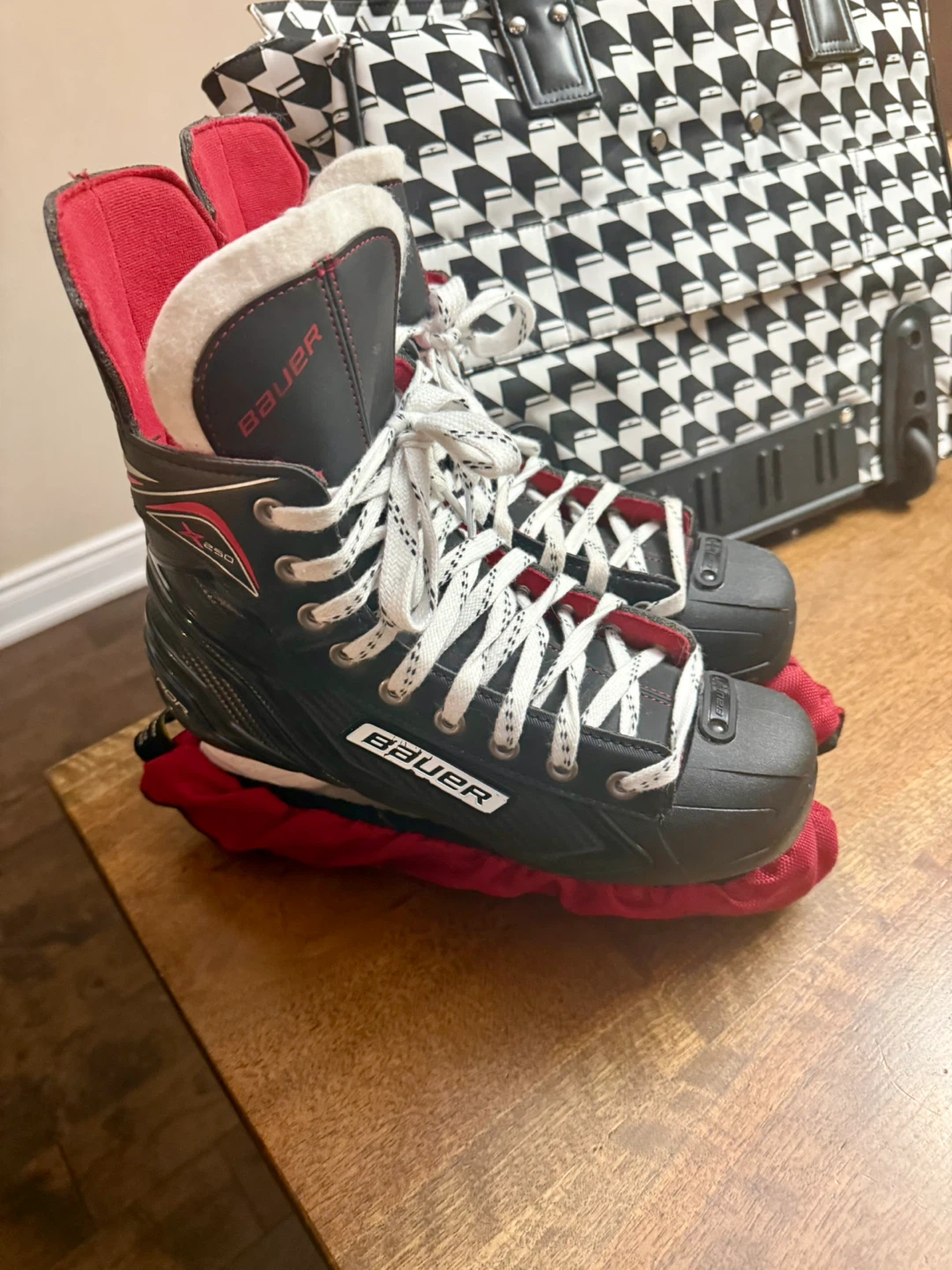 CCM Intruder Hockey Skates Size 9 - photo 3