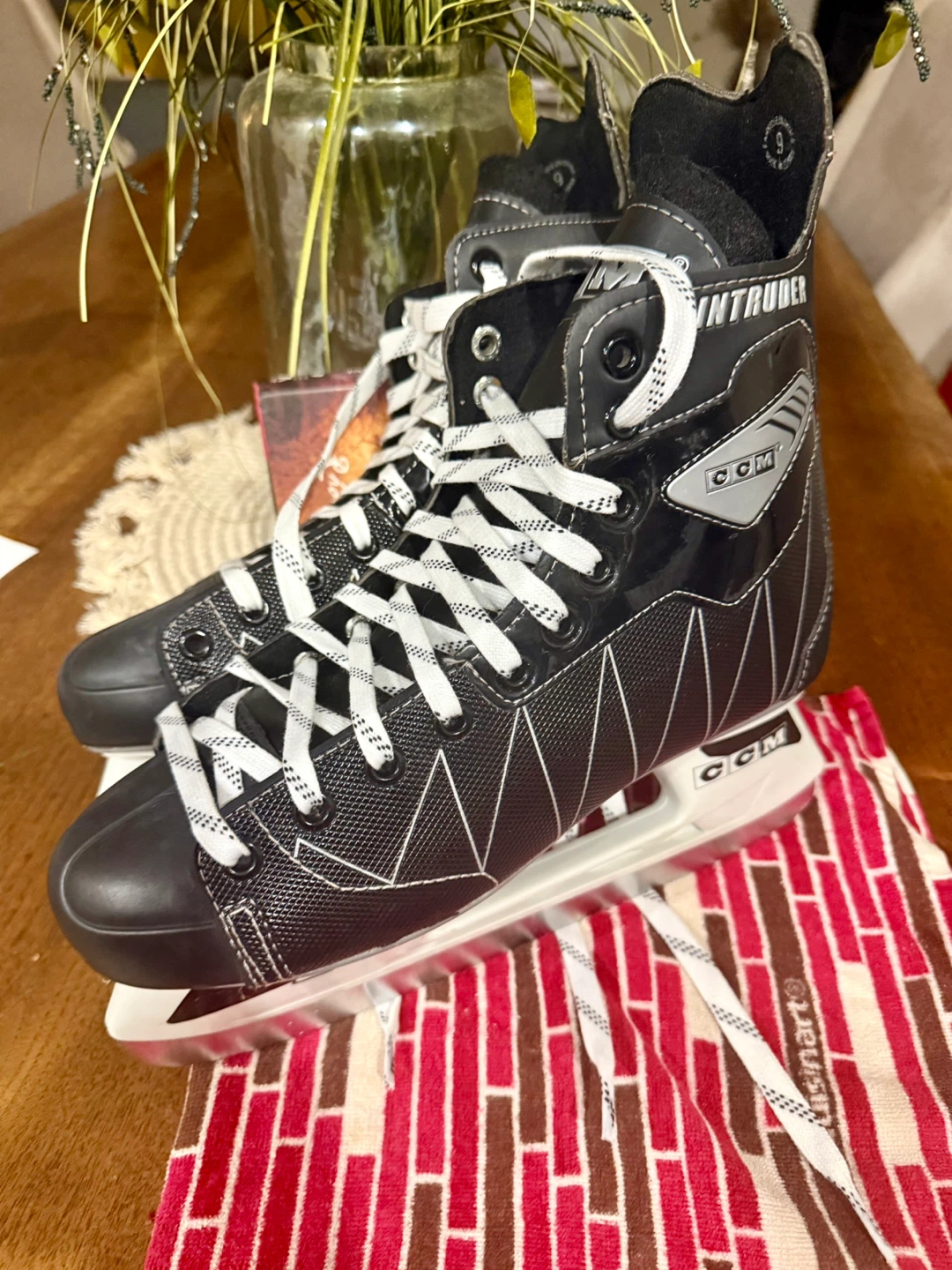 CCM Intruder Hockey Skates Size 9