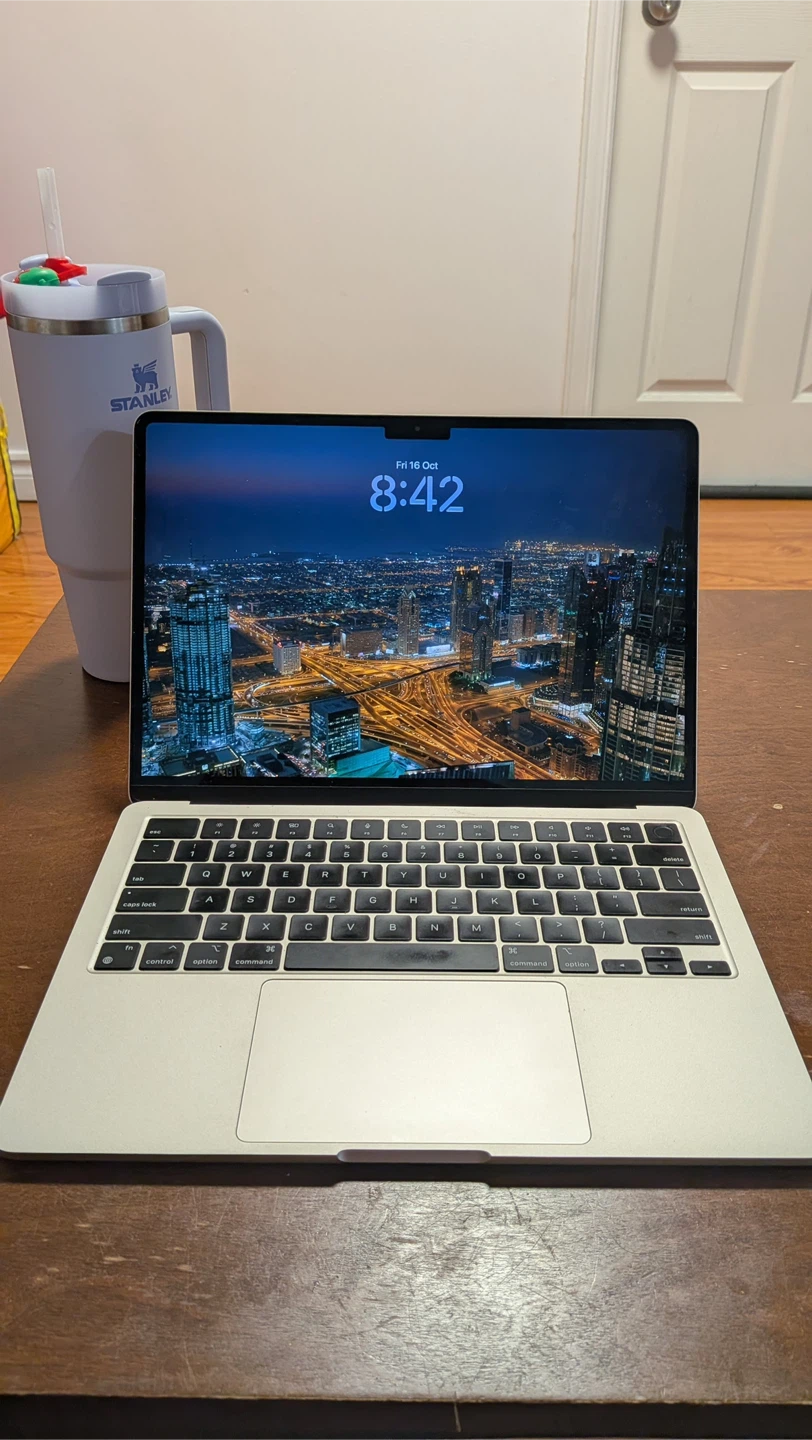 Apple MacBook Air M2 | 8GB RAM | 256GB SSD | Excellent Condition