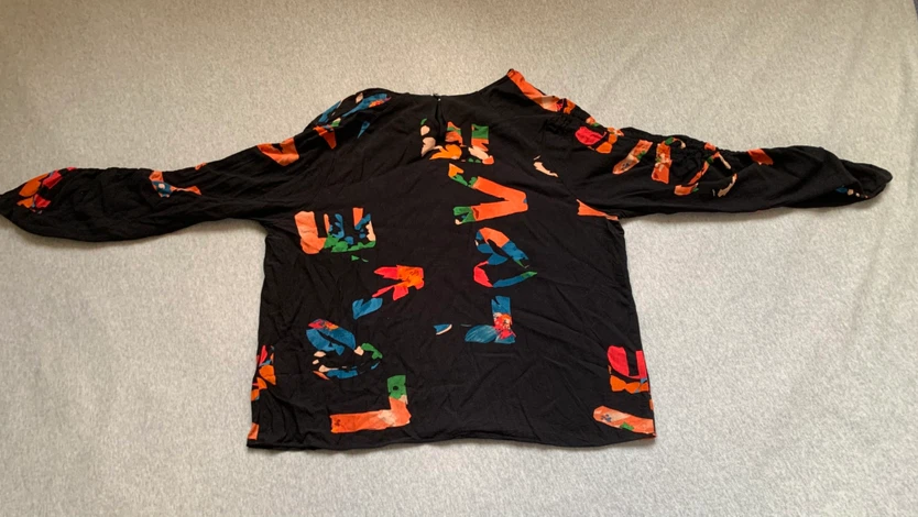 Desigual Long Sleeve Top with Colorful 'LOVE' Print - Size XXL - photo 2