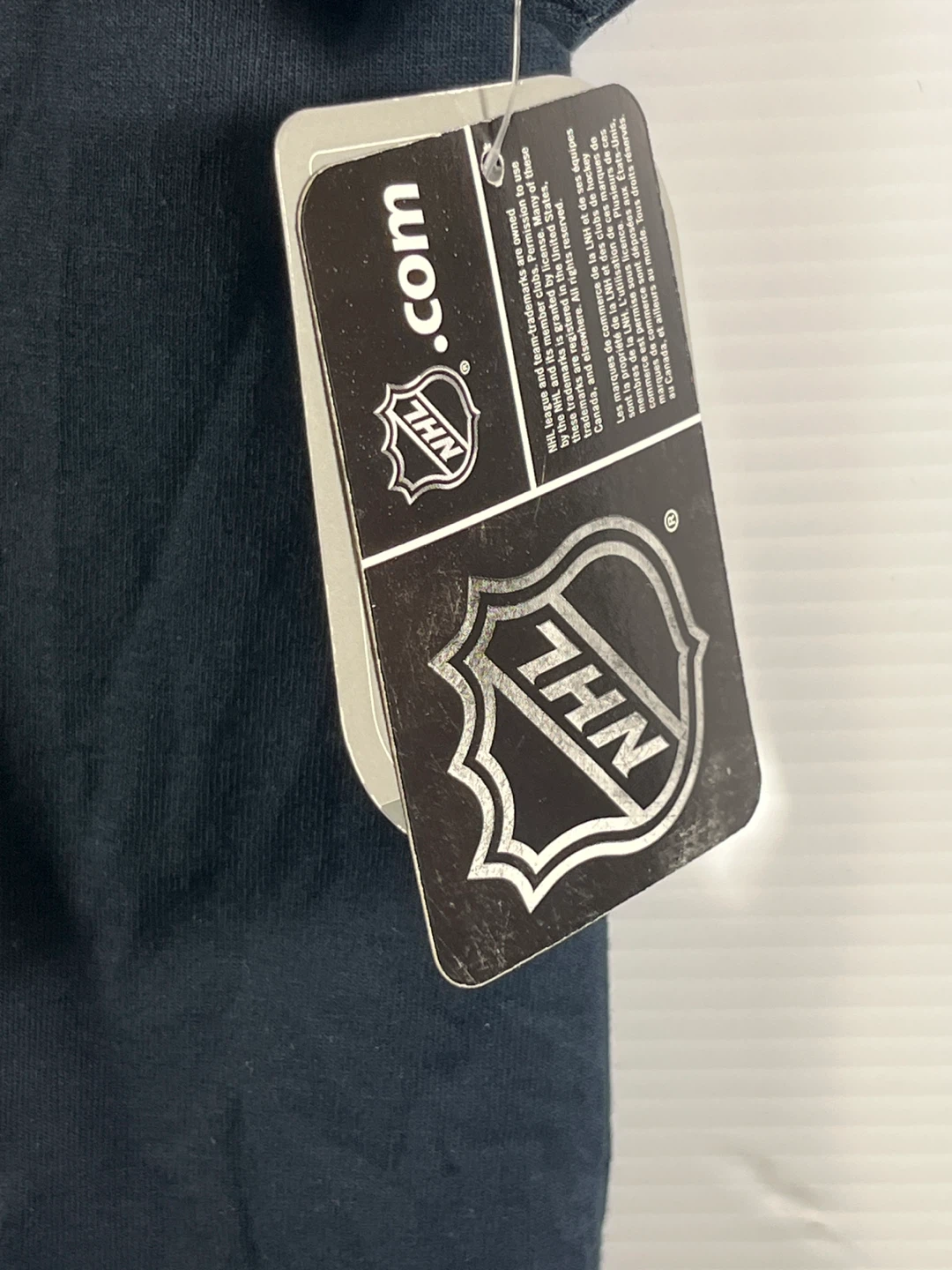 🏷️ Brand New Boston Bruins Youth Tee (NWT) – Perfect Gift! - photo 4