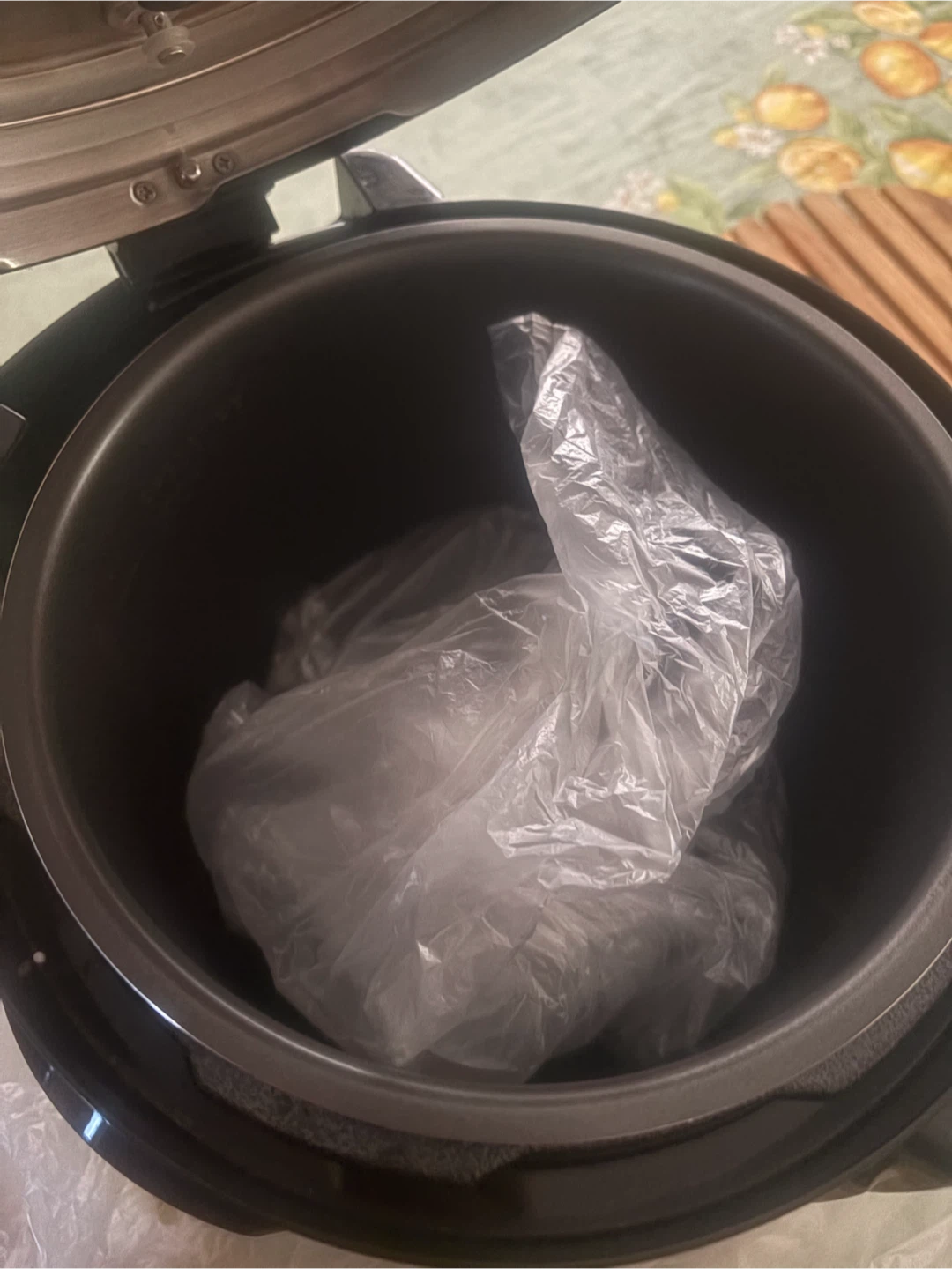 Chefman 6 Quart Electric Pressure Cooker (Never used) - photo 3