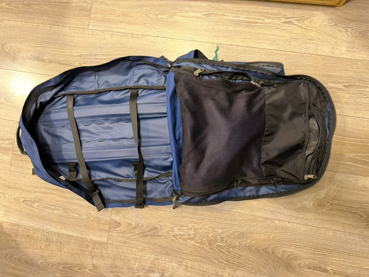 Travel backpack - photo 2