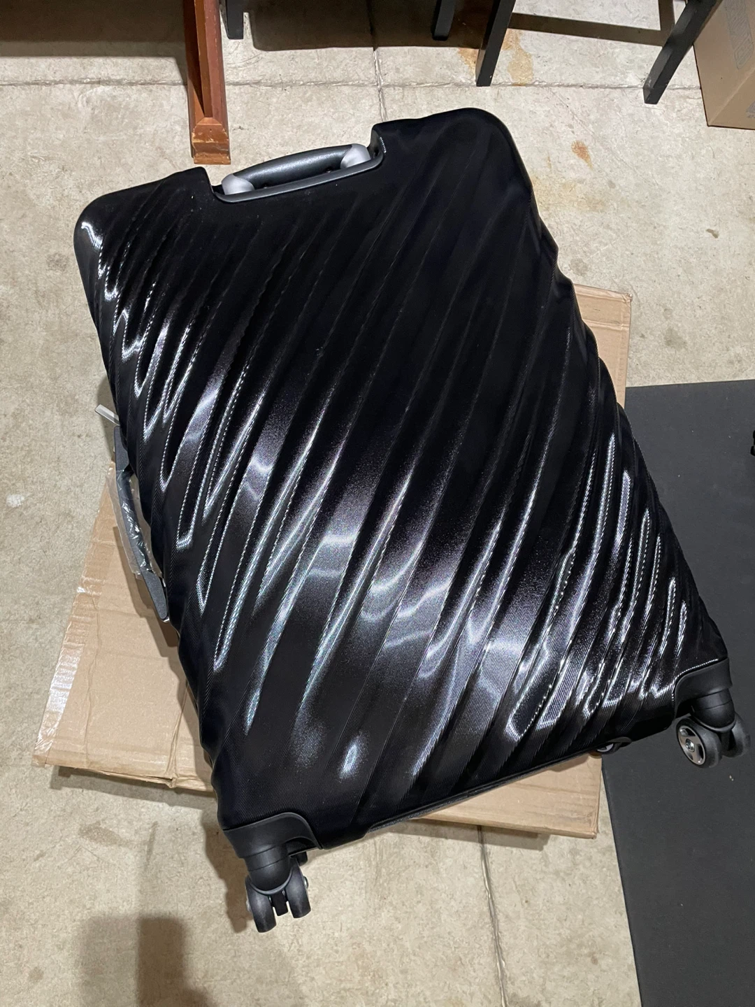 Brand New Ricardo Luggage/Suitcase - photo 2