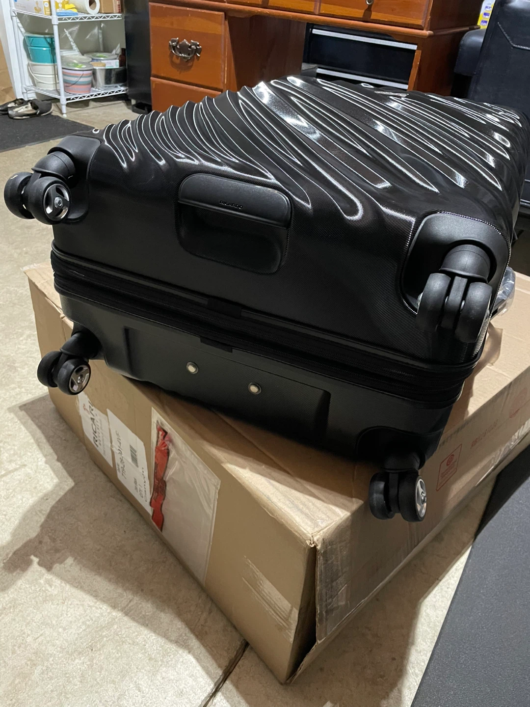 Brand New Ricardo Luggage/Suitcase - photo 3