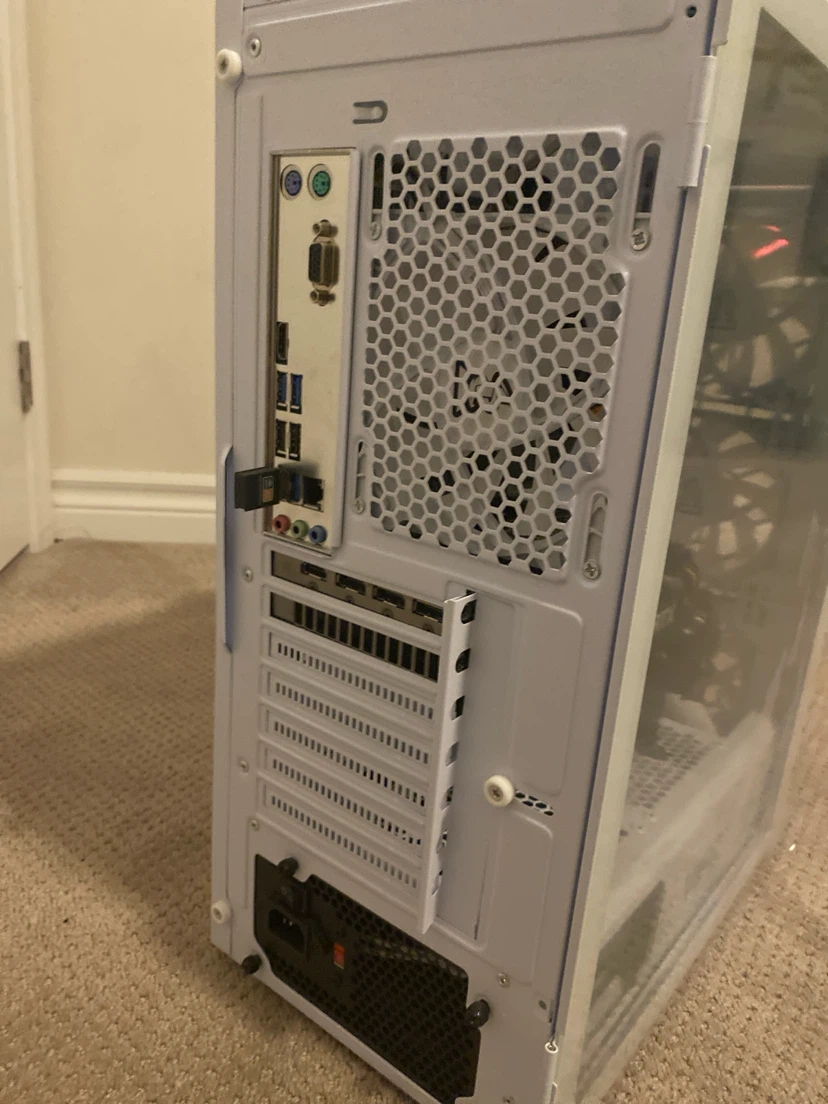 White VIPRTECH Gaming PC - photo 3