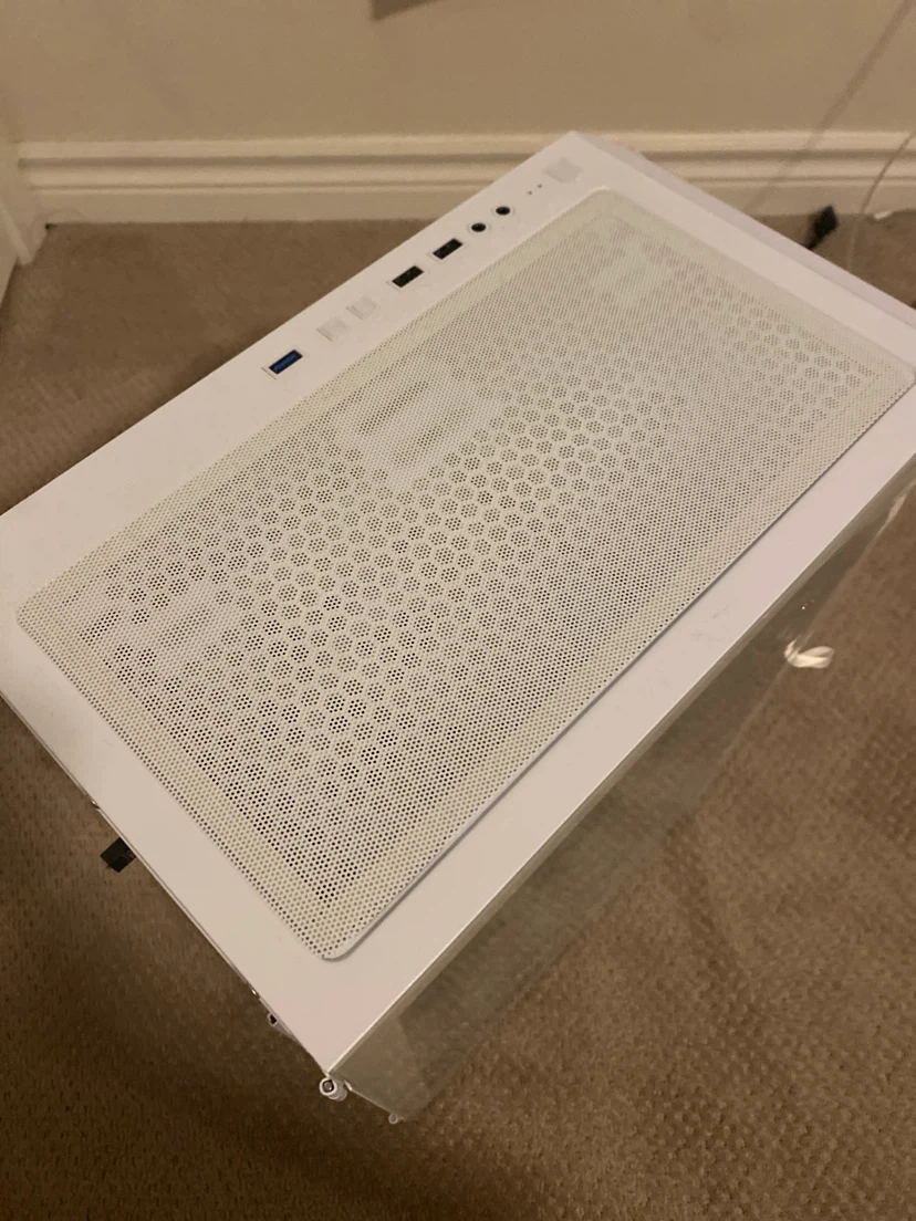 White VIPRTECH Gaming PC - photo 4