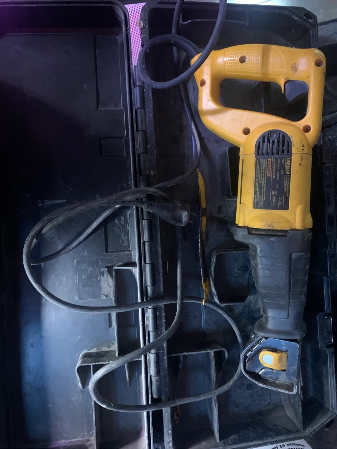 DeWalt DW304P Reciprocating Saw with Case - photo 3