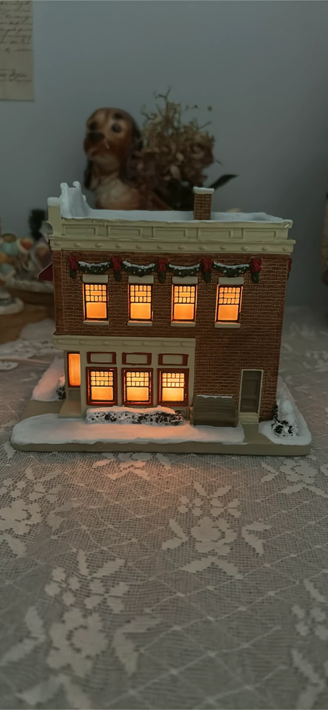 Hawthorne Village Norman Rockwell Shuffleton's Barber Shop - photo 4