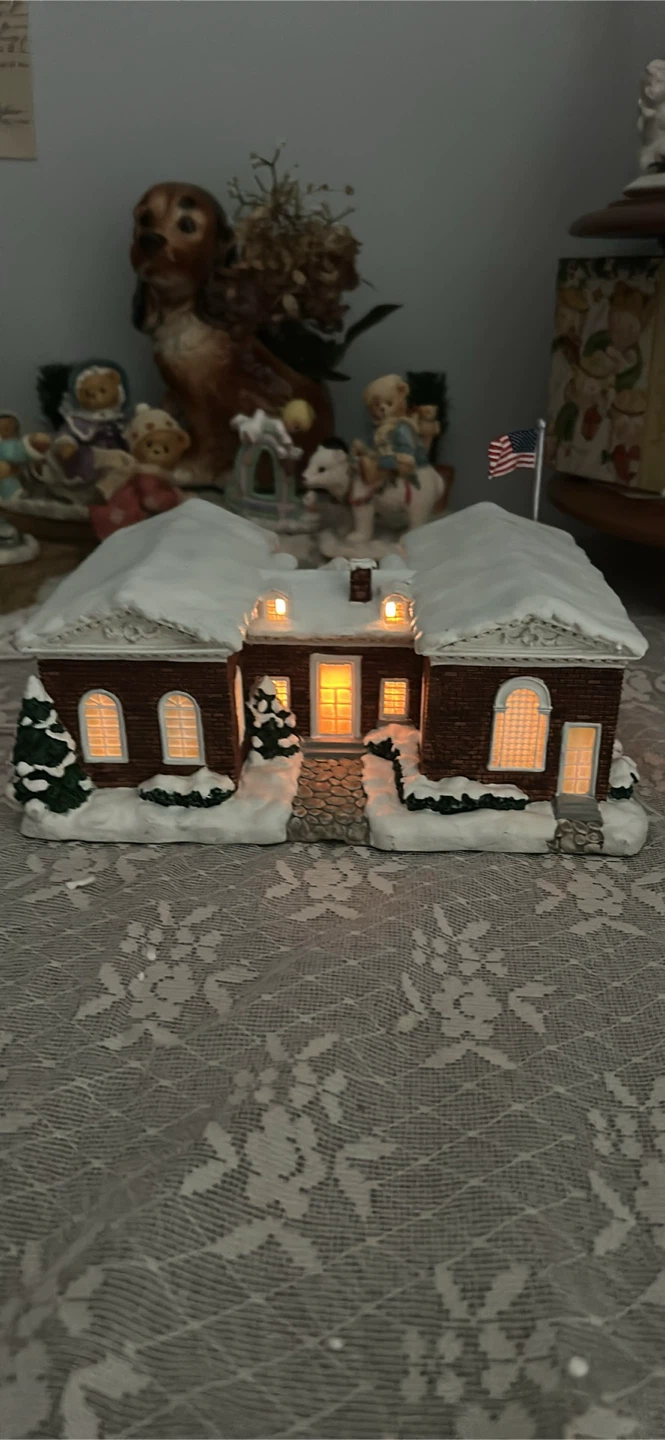 Lighted Christmas Village Building - photo 3